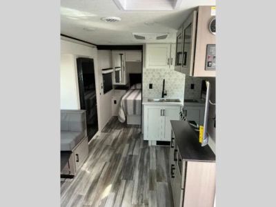 2025 Jayco Jay Feather - Photo 12