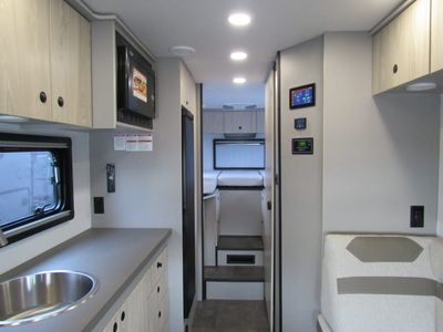 2026 Jayco GRANITE RIDGE - Photo 5