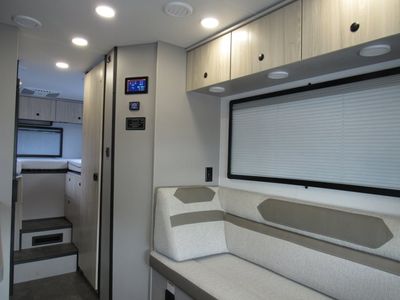 2026 Jayco GRANITE RIDGE - Photo 8