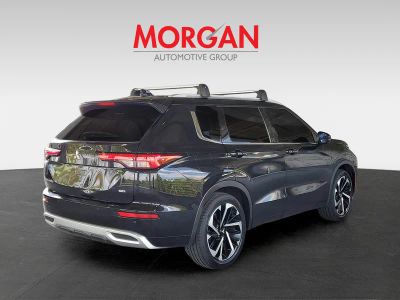 2022 Mitsubishi Outlander — side profile view