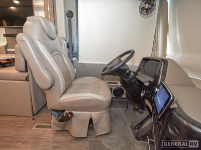 2022 Thor Motor Coach Palazzo - Photo 8