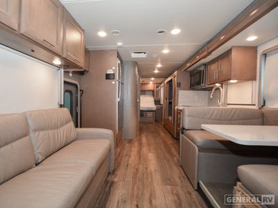 2022 Thor Motor Coach Palazzo - Photo 5