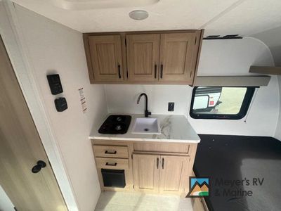 2026 Dutchmen RV Aspen Trail Mini - Photo 6
