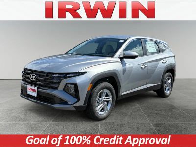 2026 Hyundai Tucson SE AWD in Silver — front three-quarter view