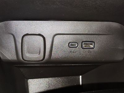 2025 Chevrolet Trax — photo 19 view