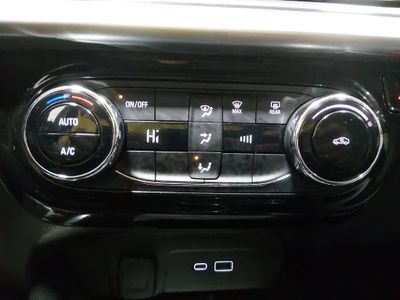 2025 Chevrolet Trax — photo 18 view