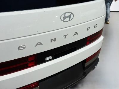 2026 Hyundai SANTA FE — photo 11 view