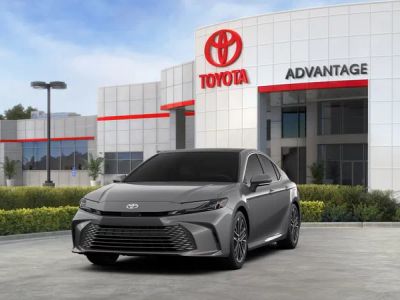 2026 Toyota Camry - Photo 3