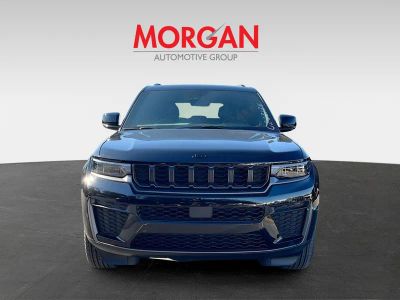 2026 Jeep Grand Cherokee — side profile view