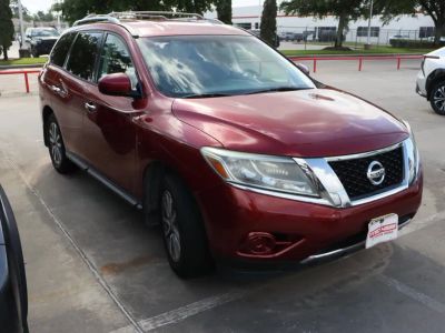 2014 Nissan Pathfinder - Photo 2