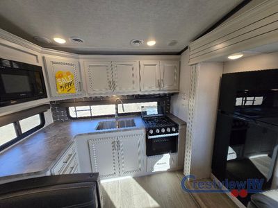 2024 Keystone RV Cougar Half-Ton - Photo 18