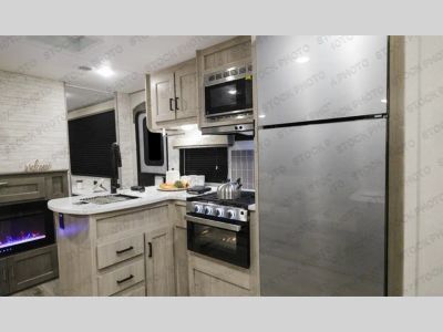 2026 Coachmen RV Catalina Legacy Edition - Photo 6