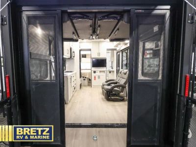 2026 Grand Design Momentum G-Class - Photo 8