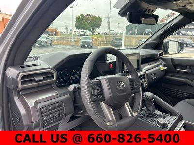 2025 Toyota Tacoma - Photo 12