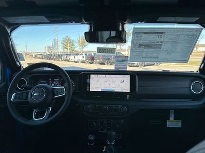 2026 Jeep Wrangler - Photo 13