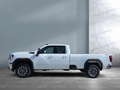 2026 GMC Sierra 3500HD - Photo 3