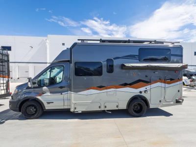 2027 Winnebago EKKO — photo 21 view