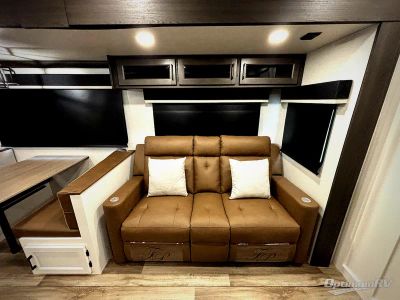 2026 Venture RV SportTrek Touring Edition — photo 20 view