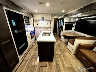 2026 Venture RV SportTrek Touring Edition — detail view