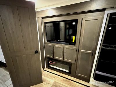 2026 Venture RV SportTrek Touring Edition — photo 21 view