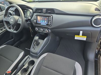 2025 Nissan Versa - Photo 11
