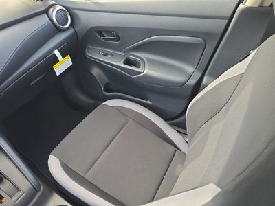 2025 Nissan Versa - Photo 15