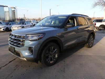 2026 Ford Explorer Active in Vapor Blue — front three-quarter view