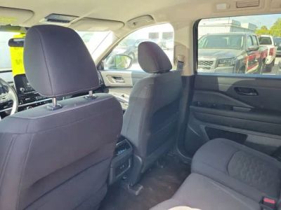 2025 Nissan Pathfinder — photo 27 view