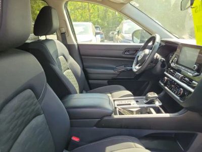 2025 Nissan Pathfinder — photo 34 view