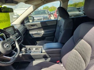 2025 Nissan Pathfinder — photo 12 view