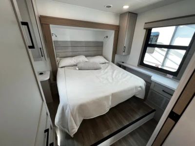 2027 Jayco GREYHAWK — photo 17 view