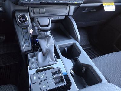2026 Toyota Land Cruiser - Photo 14