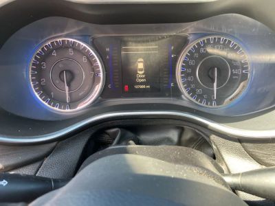 2017 Chrysler 200 - Photo 6