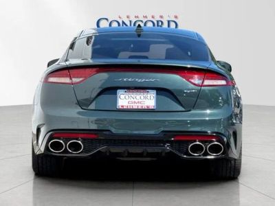 2022 Kia Stinger — detail view