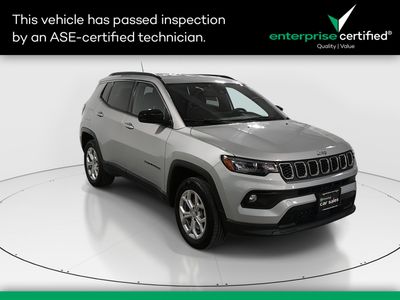 2024 Jeep Compass Latitude 4x4 — front three-quarter view
