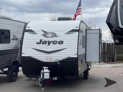 2024 Jayco Jay Flight SLX - Photo 3