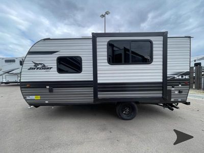 2024 Jayco Jay Flight SLX - Photo 8