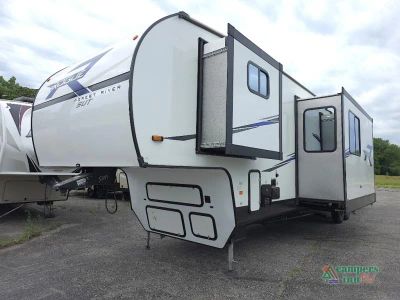 2024 Forest River RV Vengeance Rogue SUT - Photo 3