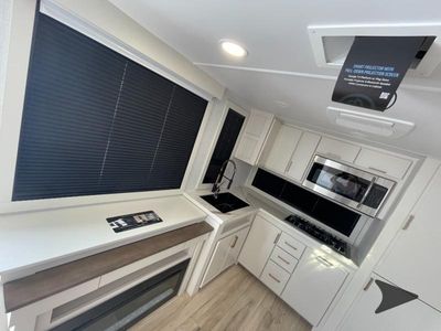 2026 Brinkley Model I - Photo 15
