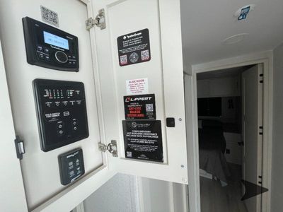 2026 Brinkley Model I - Photo 29