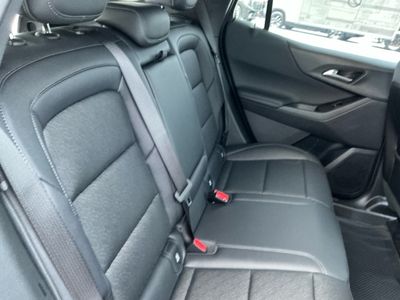 2026 Chevrolet Equinox — photo 11 view
