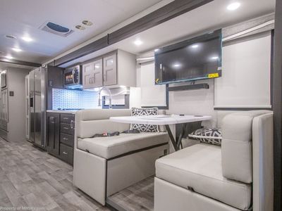 2026 Thor Motor Coach Pasadena - Photo 14