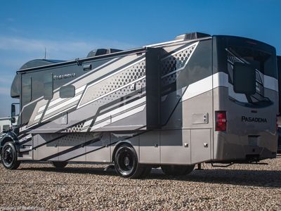 2026 Thor Motor Coach Pasadena - Photo 2