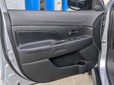 2016 Mitsubishi Outlander Sport - Photo 12