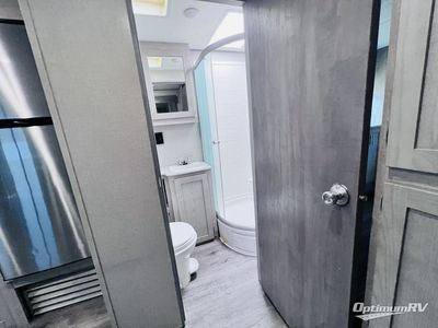 2023 Coachmen Catalina - Photo 18