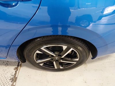 2025 Nissan Sentra — photo 10 view