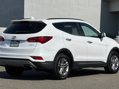 2017 Hyundai Santa Fe Sport - Photo 2
