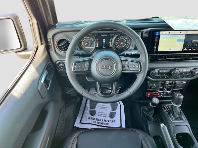 2026 Jeep Wrangler — photo 22 view
