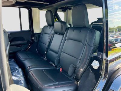 2026 Jeep Wrangler — photo 24 view