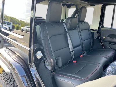 2026 Jeep Wrangler — photo 26 view